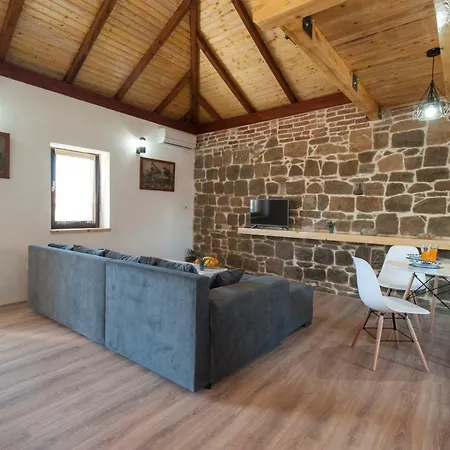 Apartment Pepi *