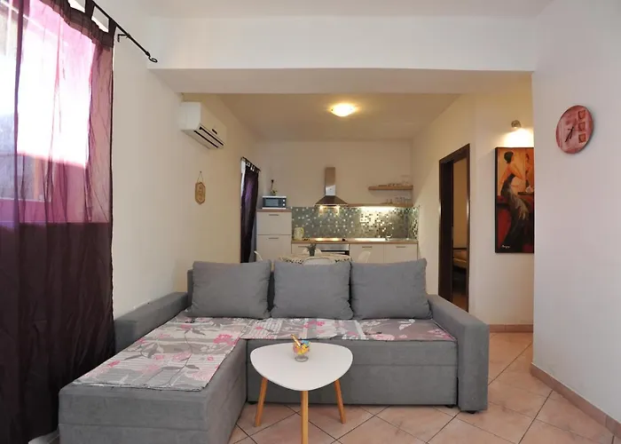 Apartment Pepi Kaštela