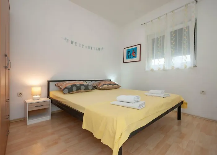 Apartment Pepi *